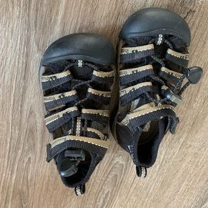 Keen Waterproof Sandals Little Kids 10 EUC